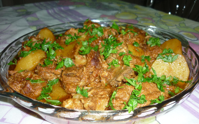 Costelinha de porco com batata