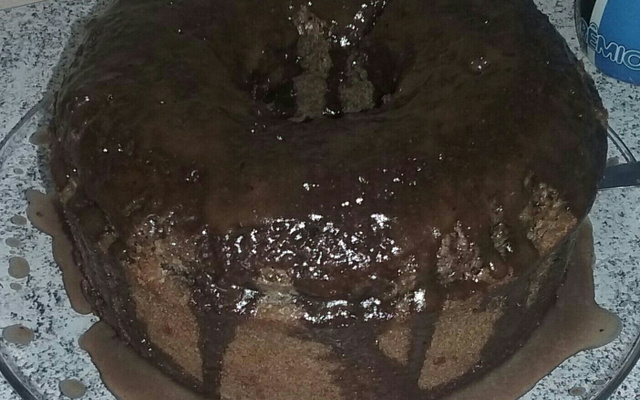 Bolo de chocolate (super fácil e rápido)