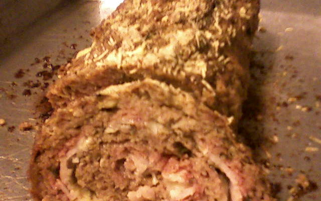 Rocambole de carne moída