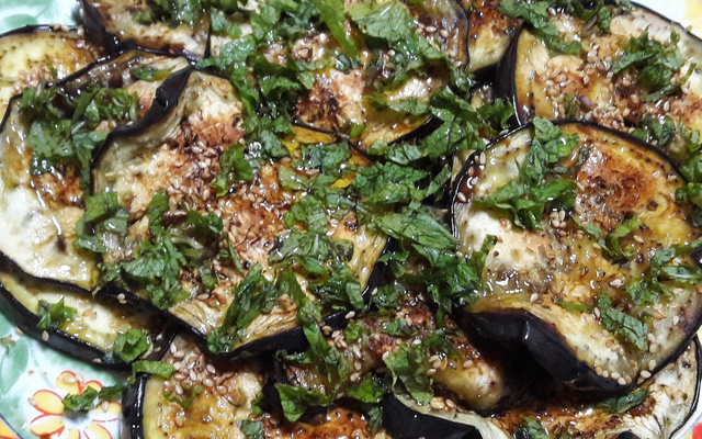 Salada de berinjela vegana