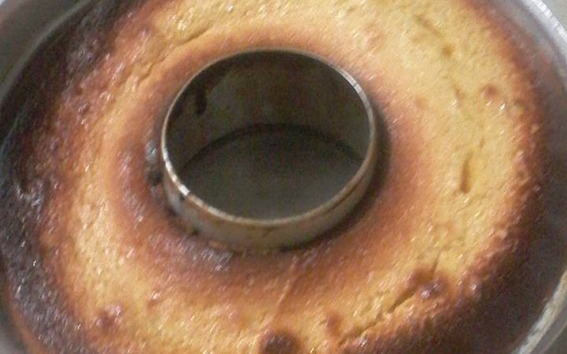 Bolo fubá cremoso com coco