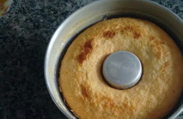 Bolo de milho verde com flocão e leite de coco