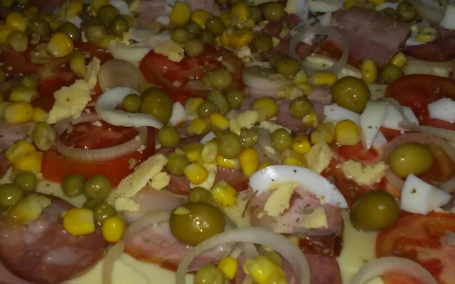 Pizza  à  portuguesa