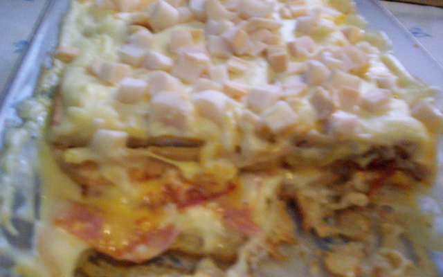 Sanduba de forno com molho branco