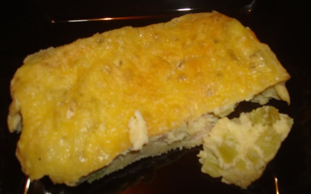 Torta fácil de chuchu com peito de peru