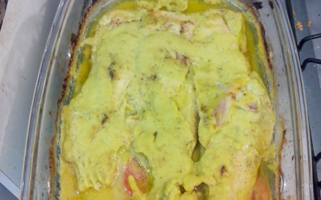 Filé de merluza com molho de azeitonas