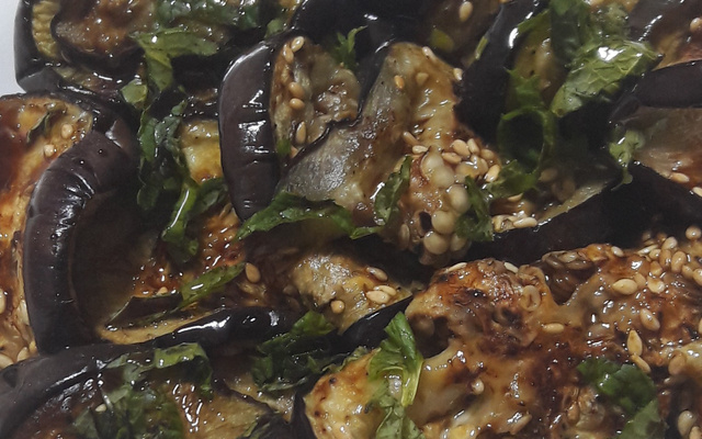 Salada de berinjela vegana