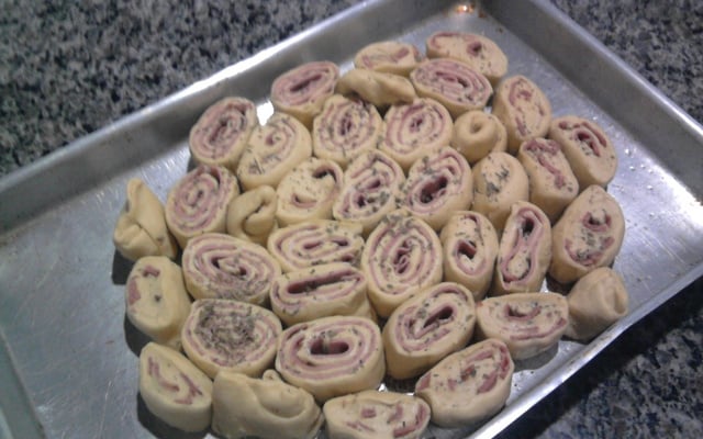 Pão de Mortadela Enroladinho