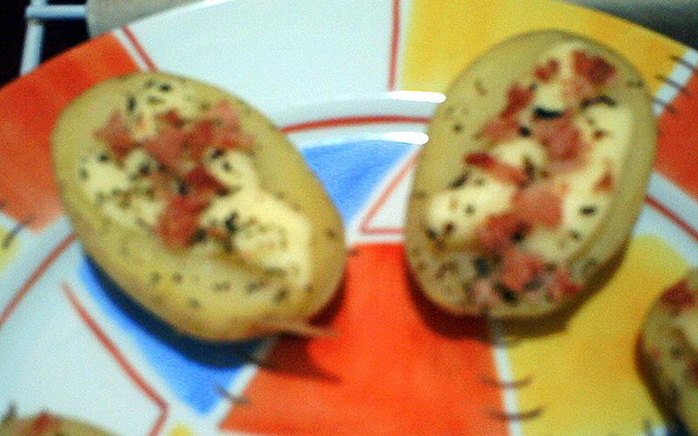 Batatas recheadas com catupiry e peito de peru