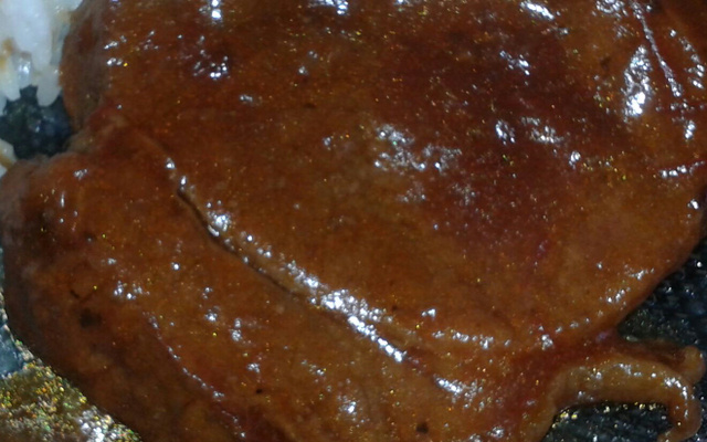 Fraldinha com falso molho madeira