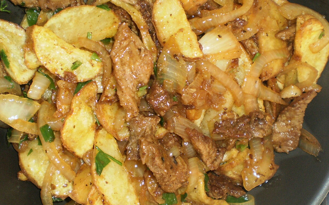 Batata Acebolada Diferente