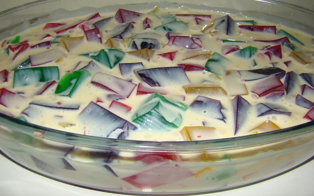 Gelatina colorida sem carboidrato