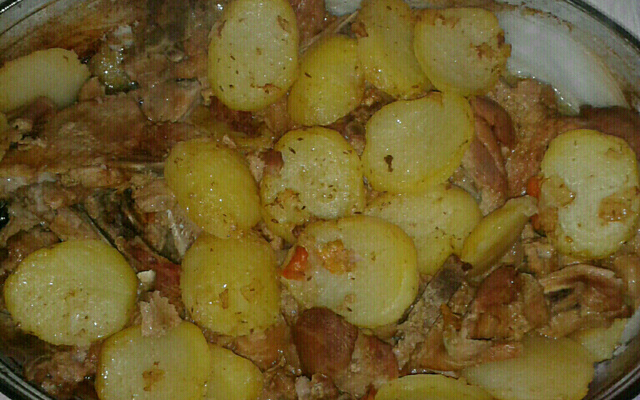 Bisteca assada com batatas