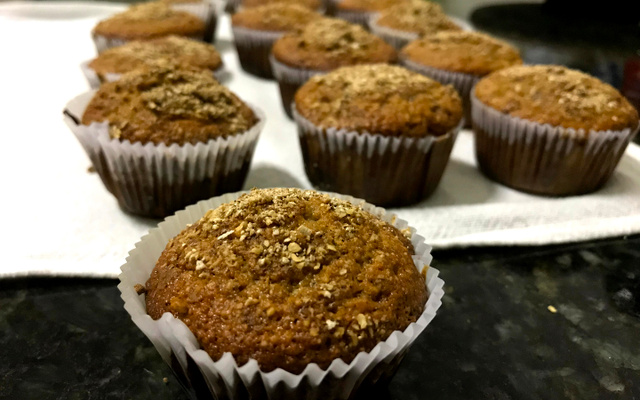 Muffin integral de maçã