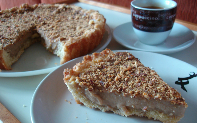 Torta de café com amêndoas