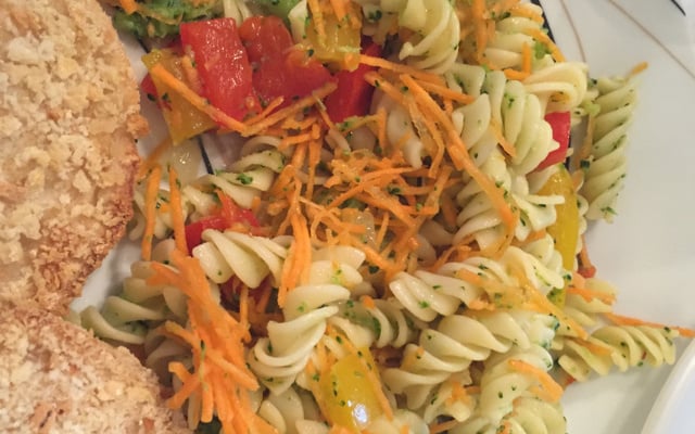 Macarrão com legumes