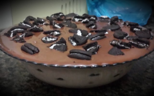 Pavê de chocolate branco com Negresco