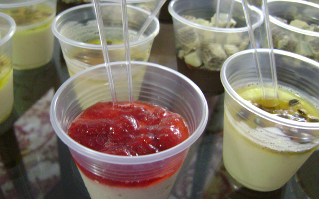 Docinhos de copinho para festa