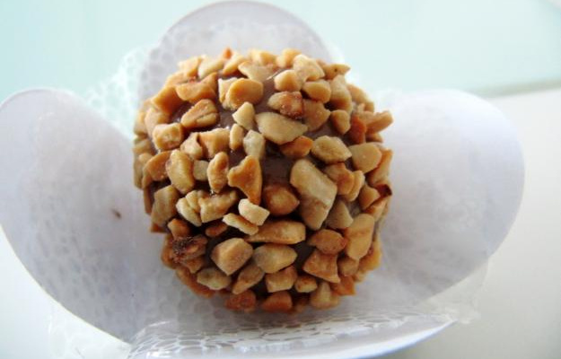 Brigadeiro de chai indiano