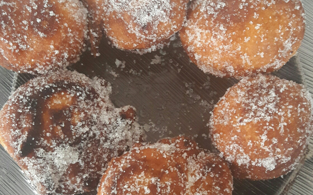 Bolinho de chuva fácil e delicioso