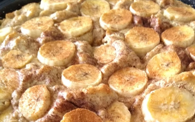 Bolo diet de banana, sem farinha e sem açúcar