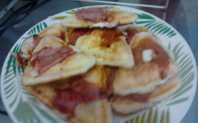 Pão de queijo de sanduicheira