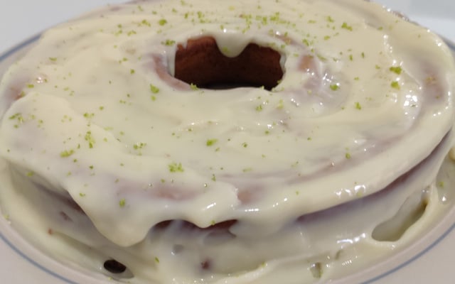 Bolo de limão integral e saudável