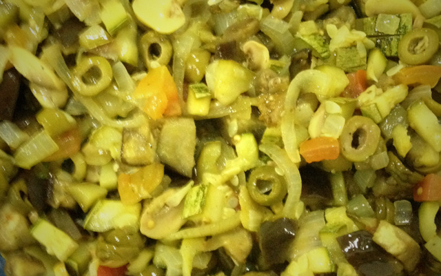 Antepasto de berinjela ao forno de microondas