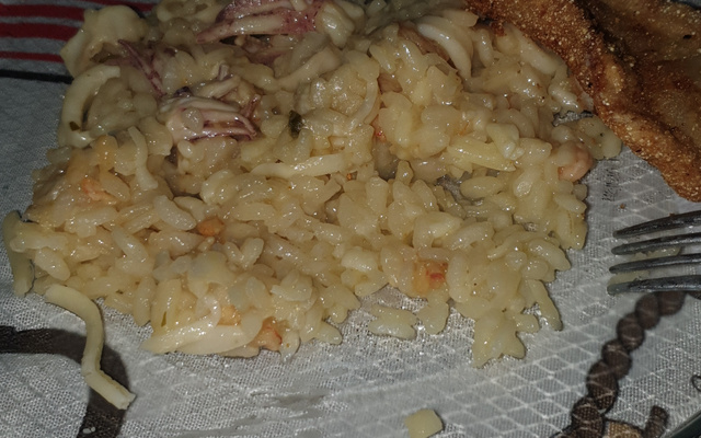 Risoto de lula e camarão