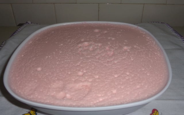 Gelatina com creme delicioso