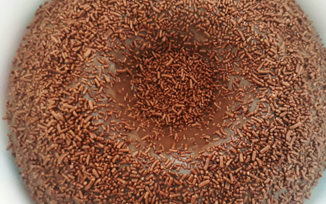 Bolo simples de chocolate