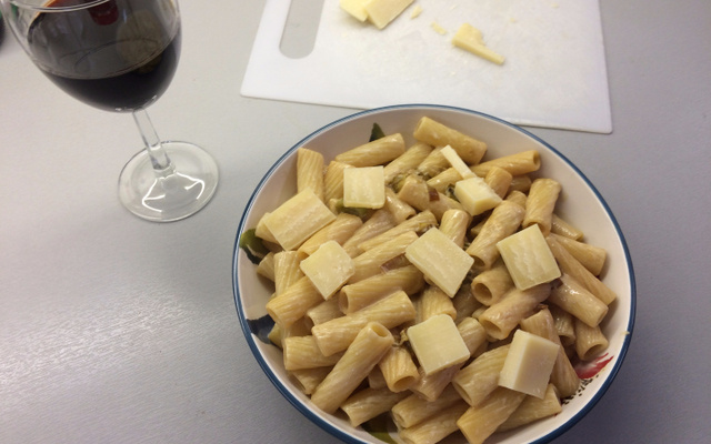 Massa com alho poró européia maravilhosa