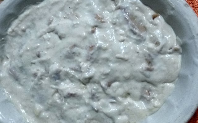 Peito de frango grelhado com molho branco