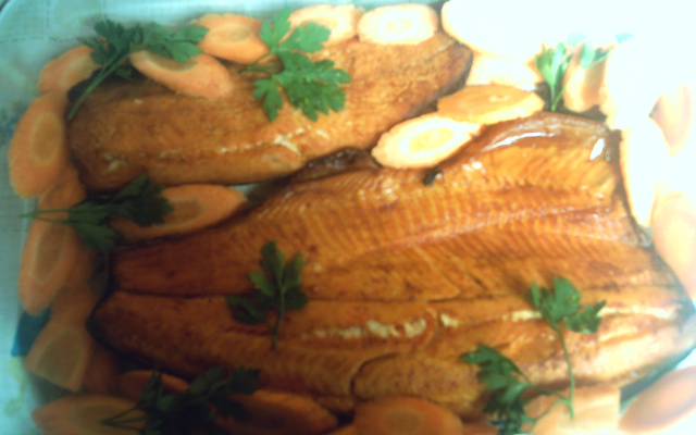 Salmão ao molho frio de maracujá