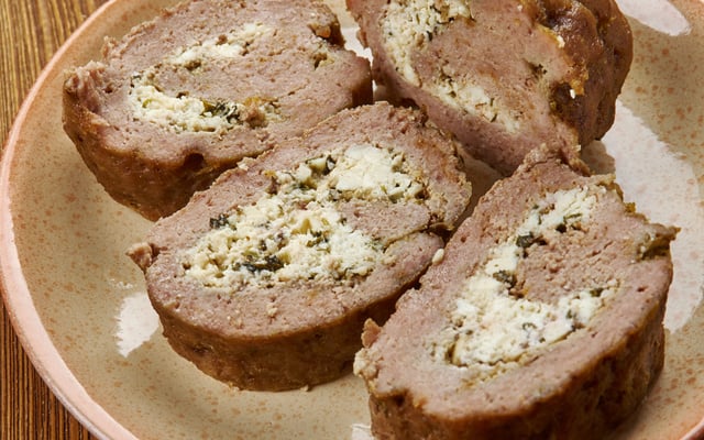 Bolo de carne com queijo 