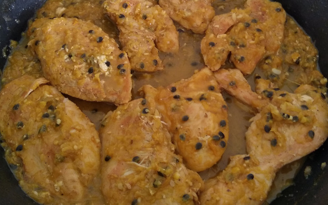 Frango com maracujá e mel
