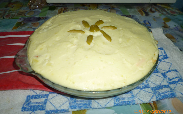 Escondidinho de salsicha