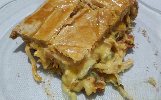 Torta de frango cremosa com milho