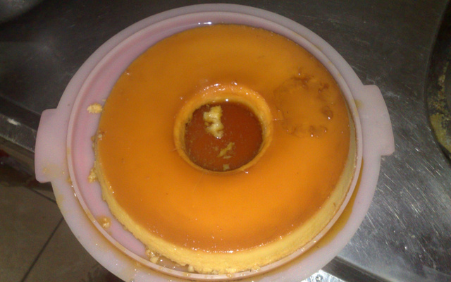 Pudim de leite condensado com creme de leite