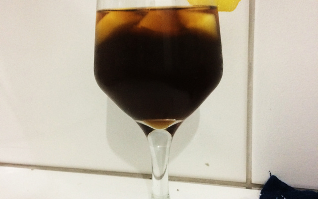 Chá de pêssego com maçã cozida