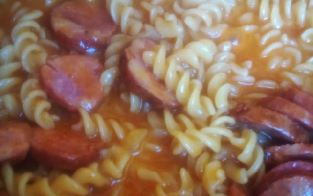 Macarrão com calabresa