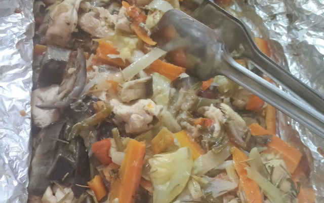 Papelote de frango com legumes