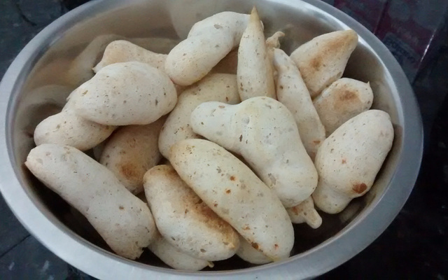 Biscoito de polvilho assado (o verdadeiro biscoito mineiro)