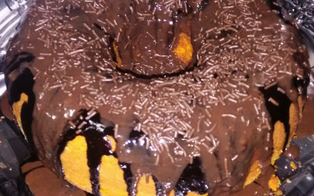 Bolo de cenoura delícia