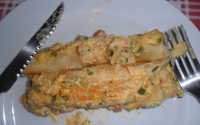 Panqueca de frango ao molho branco