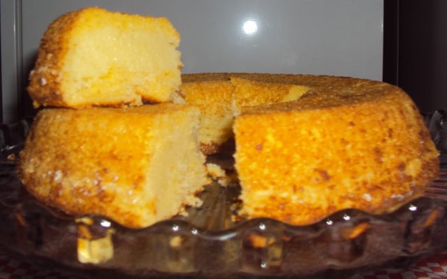 Bolo cremoso de fubá