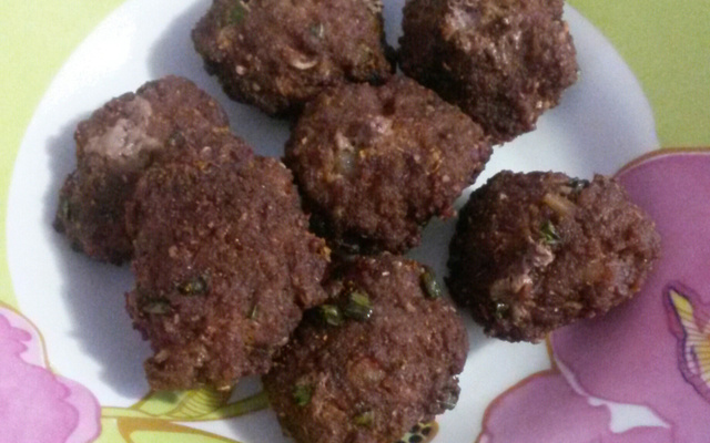 Bife de carne moída