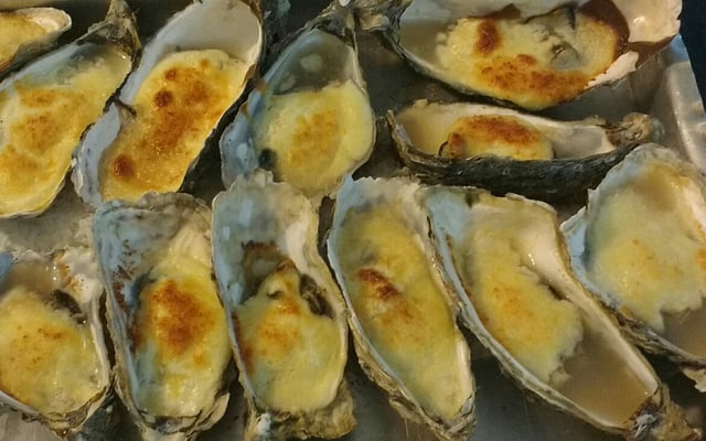 Ostras gratinadas com requeijão