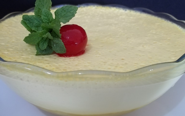 Sobremesa de abacaxi