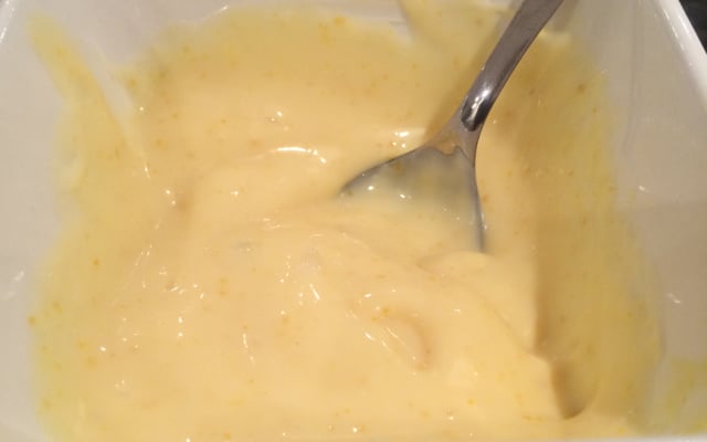 Molho de mostarda e mel para fondue de carne